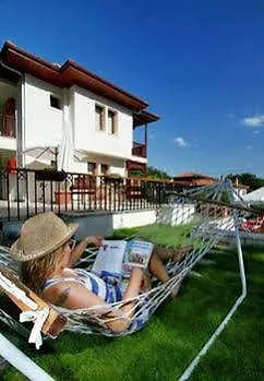 Summer מלון אקיאקה